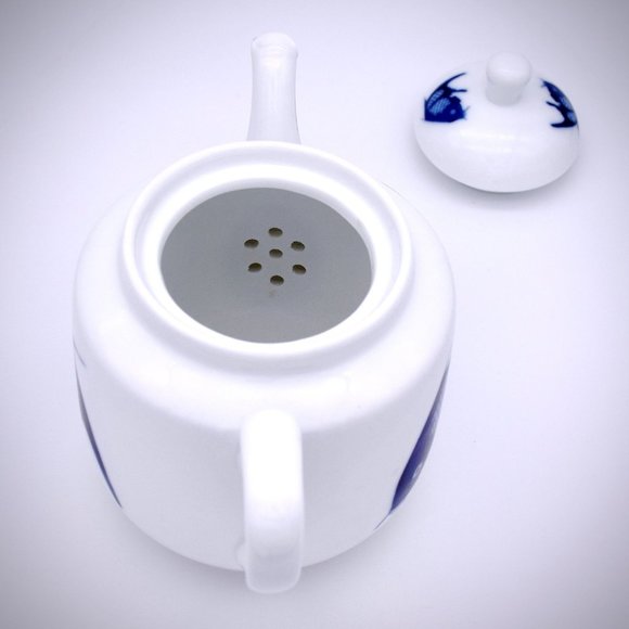 Misty Rose Vintage Koi Teapot Set of 4 Cups Super White China Cobalt Blue Teacup - Picture 7 of 11